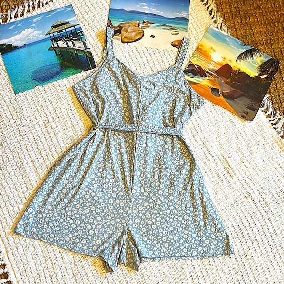 🚫Sold NOBO blue & white floral romper jumpsuit sz xxl/19 ties at waist & front - Picture 6 of 6